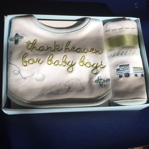 NWOT adorable soft baby boy bib and burp cloth
